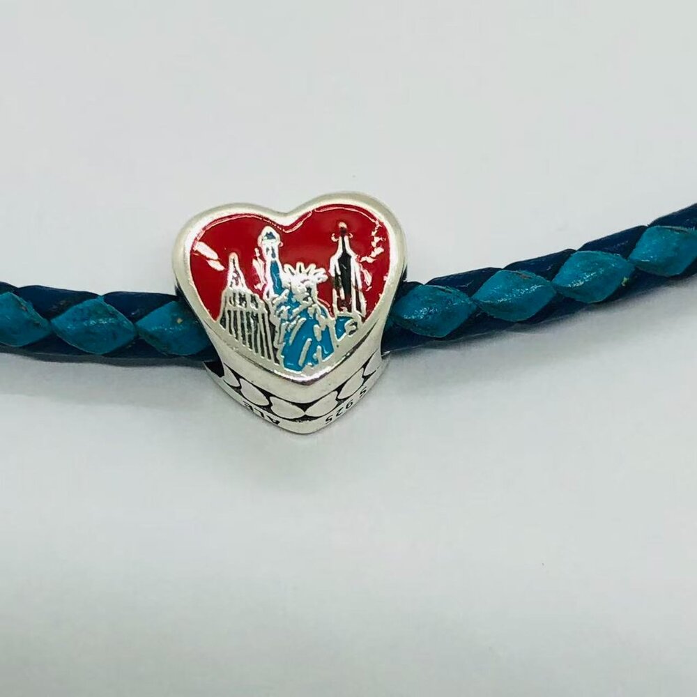 ✨✨Pandora NYC 2019 Heart Silver Charm